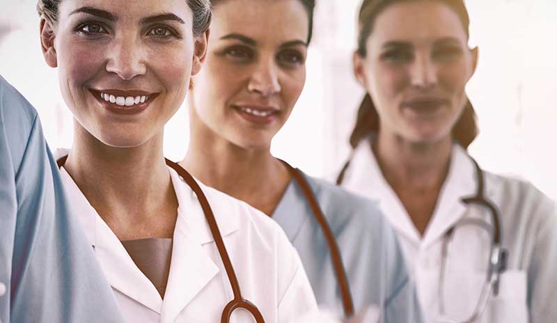 Frauen in Gesundheitsberufen: Ärztinnen und ihr langer Weg zur Gleichberechtigung